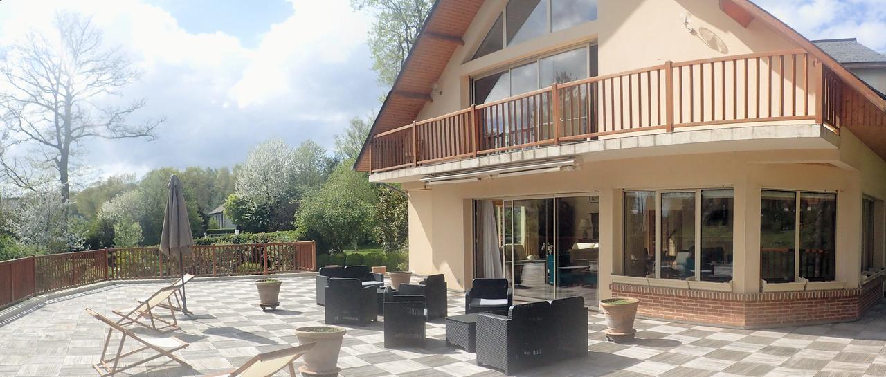 Au Charme Du Lac Espace Bien Etre Et Piscine Chauffe Proche Parc Et Restaurant Du Casino Forges-les-Eaux Eksteriør billede